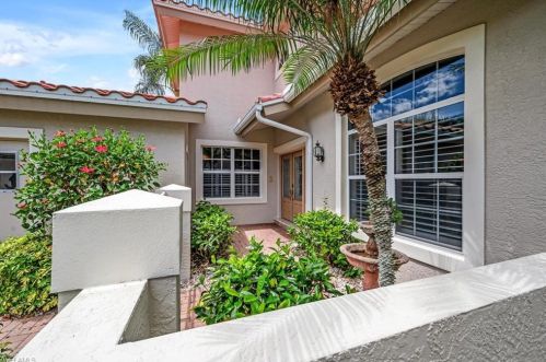 5743 Persimmon Way, Naples FL  34110-2320 exterior