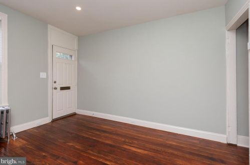 28 Manheim St, Philadelphia PA  19144-2943 exterior