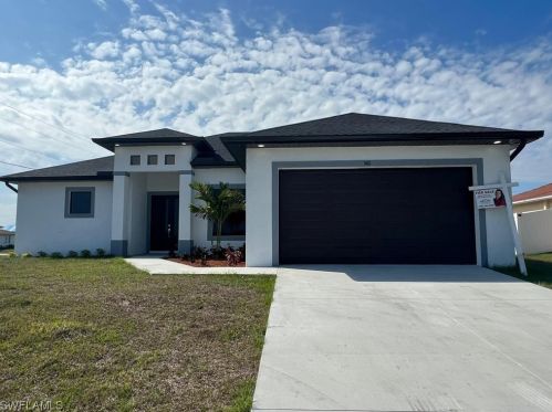 4101 19th Pl, Cape Coral, FL 33904-8037