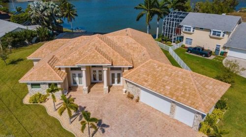1405 38th St, Cape Coral, FL 33914-5639