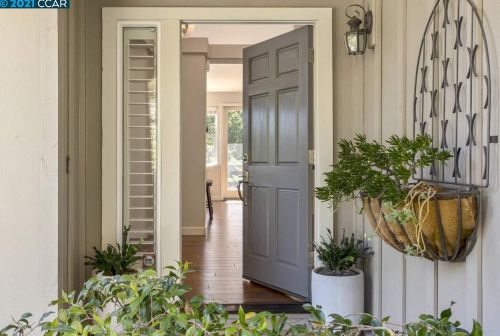 1660 Las Trampas Rd, Alamo, CA 94507-1824