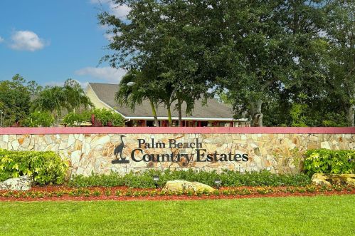 15655 77th Trl, West Palm Beach, FL 33418-1855