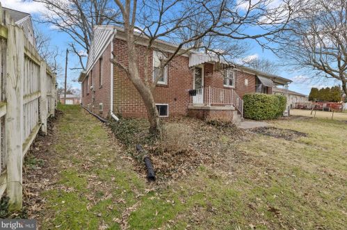 15 Lee St, Hanover PA  17331-1923 exterior