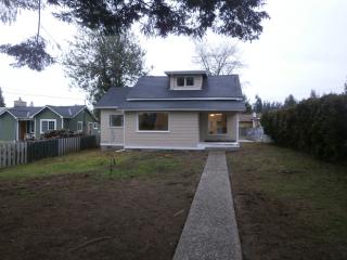 6308 Commercial Ave, Everett WA  98203-4716 exterior