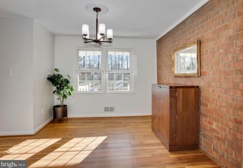 6618 Huntsman Blvd, Springfield VA 22152-2622 exterior