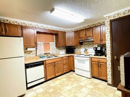 103 Leona St, Hopwood PA  15445-2032 exterior