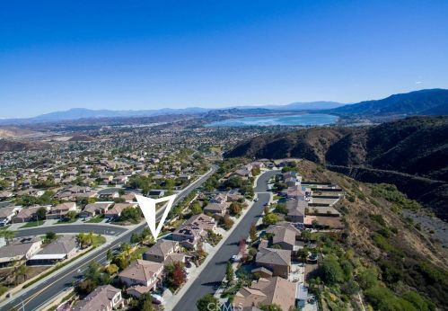 29292 Point Shore Dr, Lake Elsinore CA  92530-7277 exterior