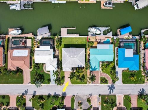 13 Palmview Blvd, Fort Myers Beach FL  33931-4519 exterior