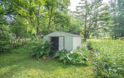 246 Green Valley Pl, West Bend WI  53095-4924 exterior