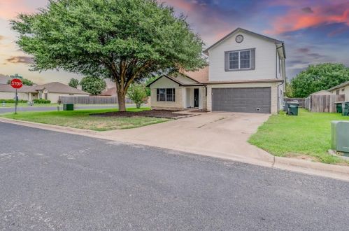 101 Azalea Dr, Georgetown TX  78626-4802 exterior