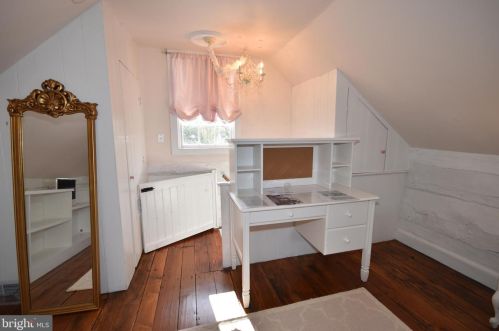 6745 Fayette St, Haymarket VA  20169-2916 exterior