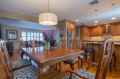 3 Harriman Ct, Garnerville NY  10923-1334 exterior