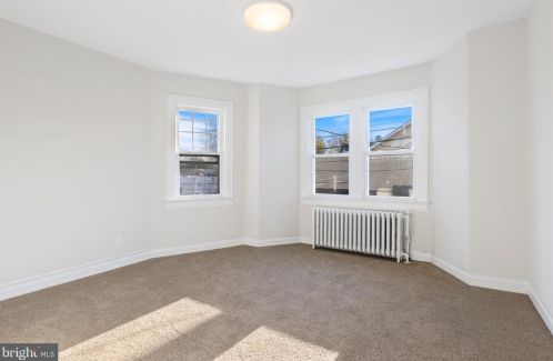 723 Market St, Gloucester NJ  08030-1540 exterior