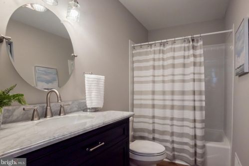 1954 Old Kirkwood Rd, Bear DE  19701-2235 exterior