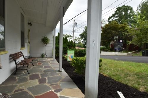 20 Nassau St, Paterson, NJ 07508-2333