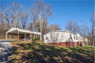 988 Poplar Bluff Rd, Auburntown, TN 37016-6045