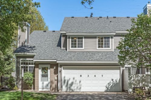 8347 Corcoran Cir, South Saint Paul, MN 55076-5315