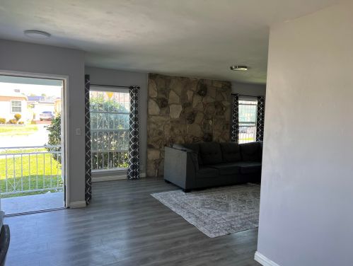 4916 Brompton Ave, Bell CA  90201-3729 exterior