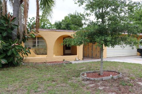 5249 Greenwood St, New Port Richey, FL 34653-4713