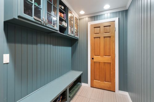 1016 Wallace Lake Rd, West Bend WI  53090-8943 exterior