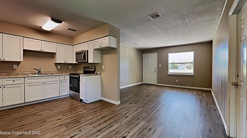 1560 Elizabeth Ave, Titusville, FL 32780-4583