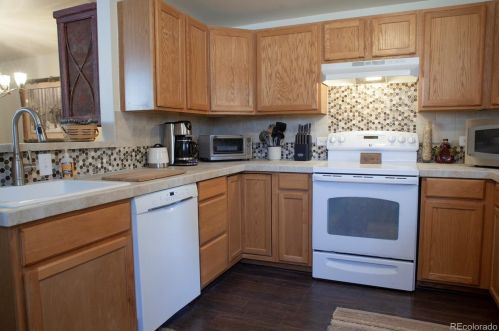 3279 Pearl St, Englewood CO 80113-2713 exterior