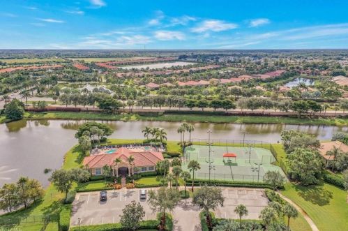 26414 Lucky Stone Rd, Bonita Springs FL  34135-5069 exterior