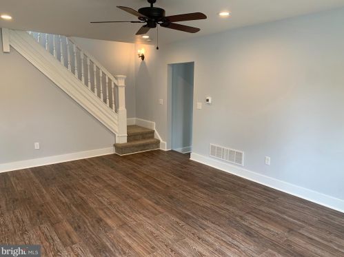 645 Delaware St, West Deptford NJ  08096-1576 exterior