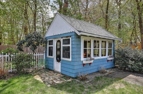 1990 New London Tpke, Coventry RI  02816-4404 exterior