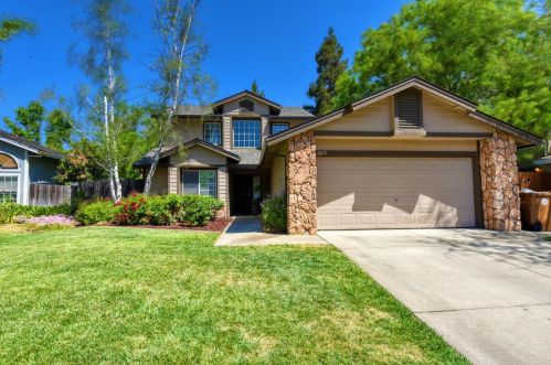 6013 Marsh Hawk Ct, Elk Grove, CA 95758-4835