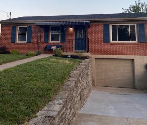 415 Dell St, Covington KY  41018-2126 exterior