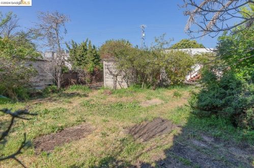 1735 Liberty St, Richmond CA  94530-1912 exterior