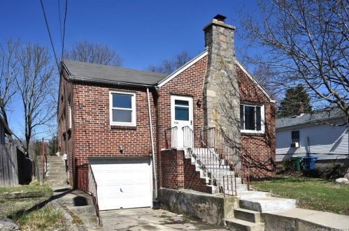 759 Broad Street Ext, Waterford, CT 06385-1346