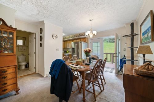 27 Cadogan Way, Nashua NH 03062-2286 exterior