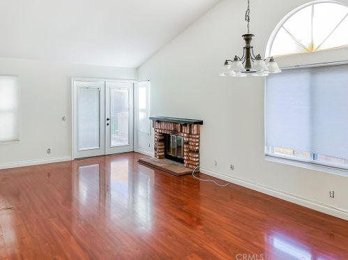 3733 Live Oak Creek Way, Ontario, CA 91761-0289