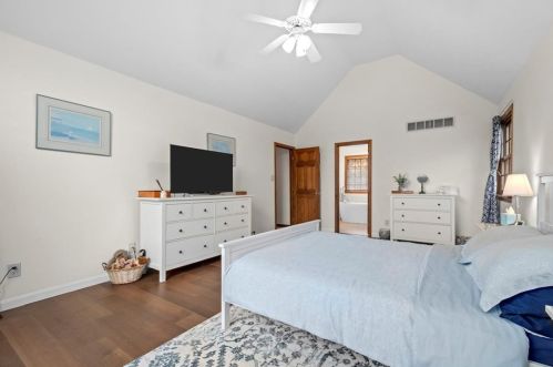 130 Maplevue Dr, Beaver Falls PA  15010-1475 exterior