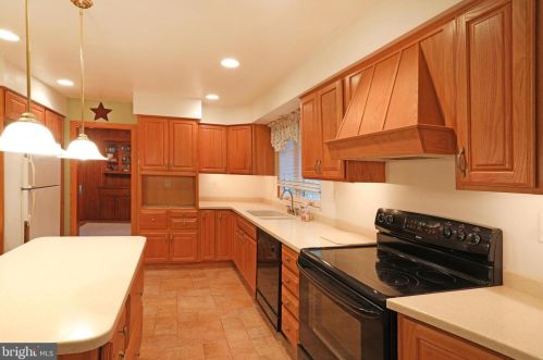 228 Cedar Rd, Harrison Township, NJ 08062-2504
