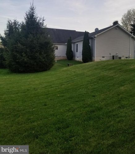 4 Mile Trl, Charnita PA  17320-8463 exterior