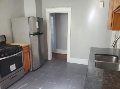 1843 Taylor St, Minneapolis MN 55418-4646 exterior