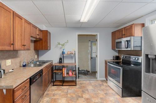 527 Lehigh Ave, Palmerton PA  18071-1914 exterior