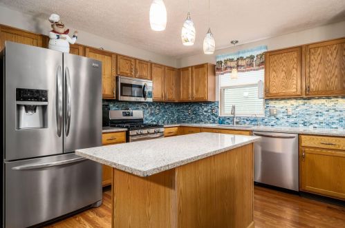 1508 Meadowlark Ln, Marysville OH  43040-8525 exterior