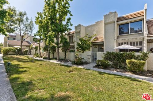 4249 Colfax Ave, North Hollywood, CA 91604-2930