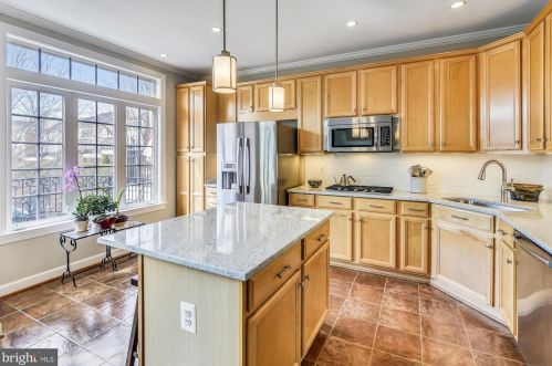 18535 Perdido Bay Ter, Leesburg, VA 20176-7464