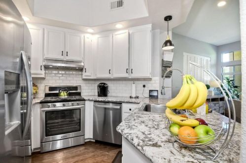 11128 Provencal Pl, San Diego CA  92128-3667 exterior