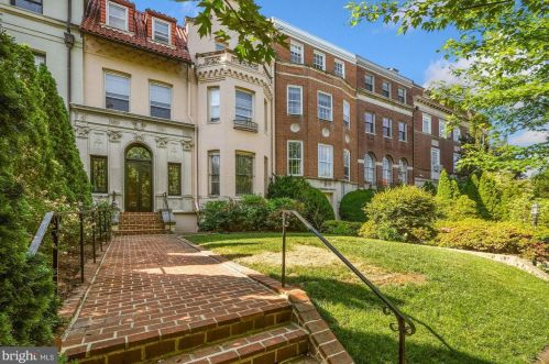 2218 Wyoming Ave, Washington, DC 20008-3908