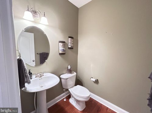 2120 Hudnut Rd, Collegeville PA  19473-2022 exterior