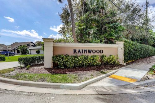 1108 Rainwood Cir, West Palm Beach, FL 33410-5235