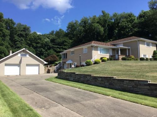 474 Pleasant View Smock Rd, Smock, PA 15480-1020
