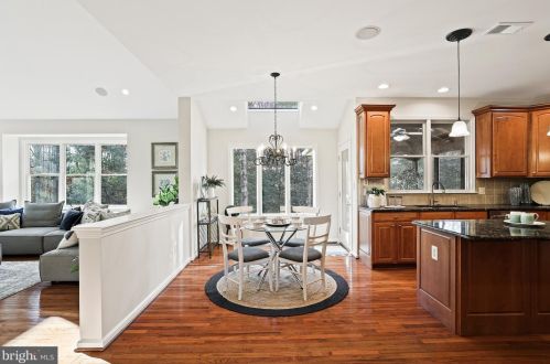 3211 Winter Sun Ter, Herndon VA  20171-1939 exterior