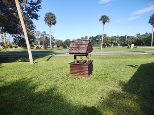 5301 Winter Garden Pkwy, Fort Pierce FL  34951-2064 exterior